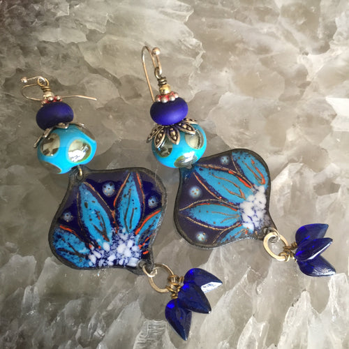 Large Dynamic Blues Enamel