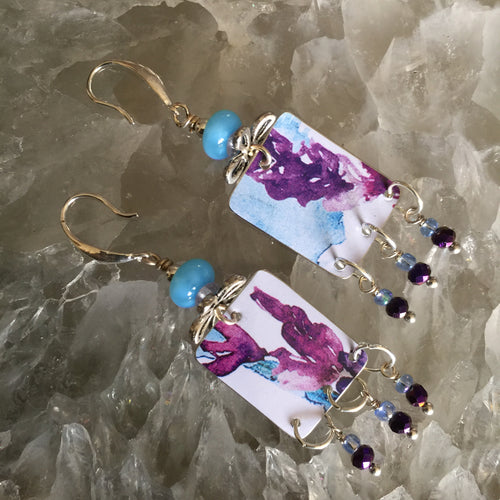 Water Colour Purple and Pink on White with Dangles Tin