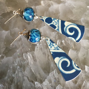 Blue and White Tin with Swirl Blue Lampwork Beads