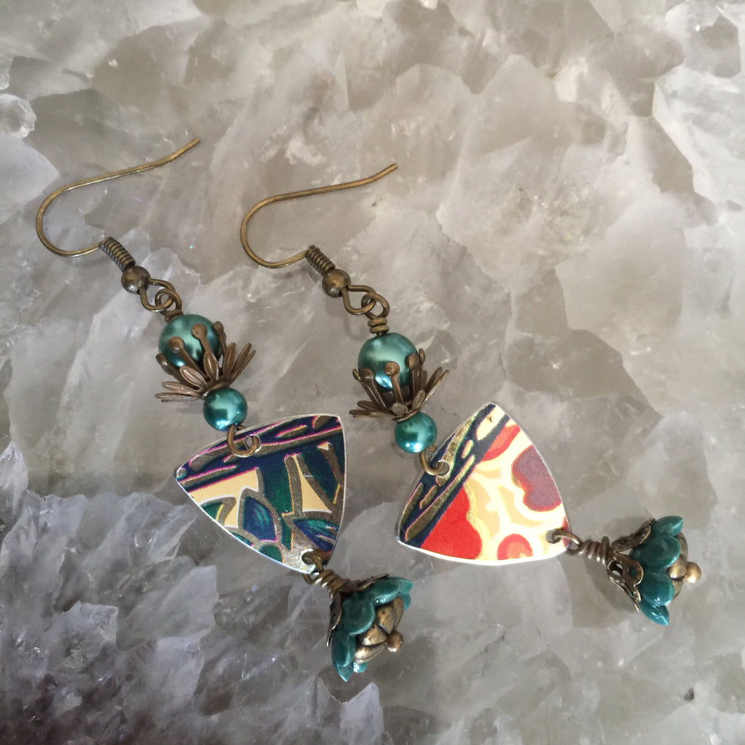 Very Small Triangle with Teal Ceramic Flower Beads Tin